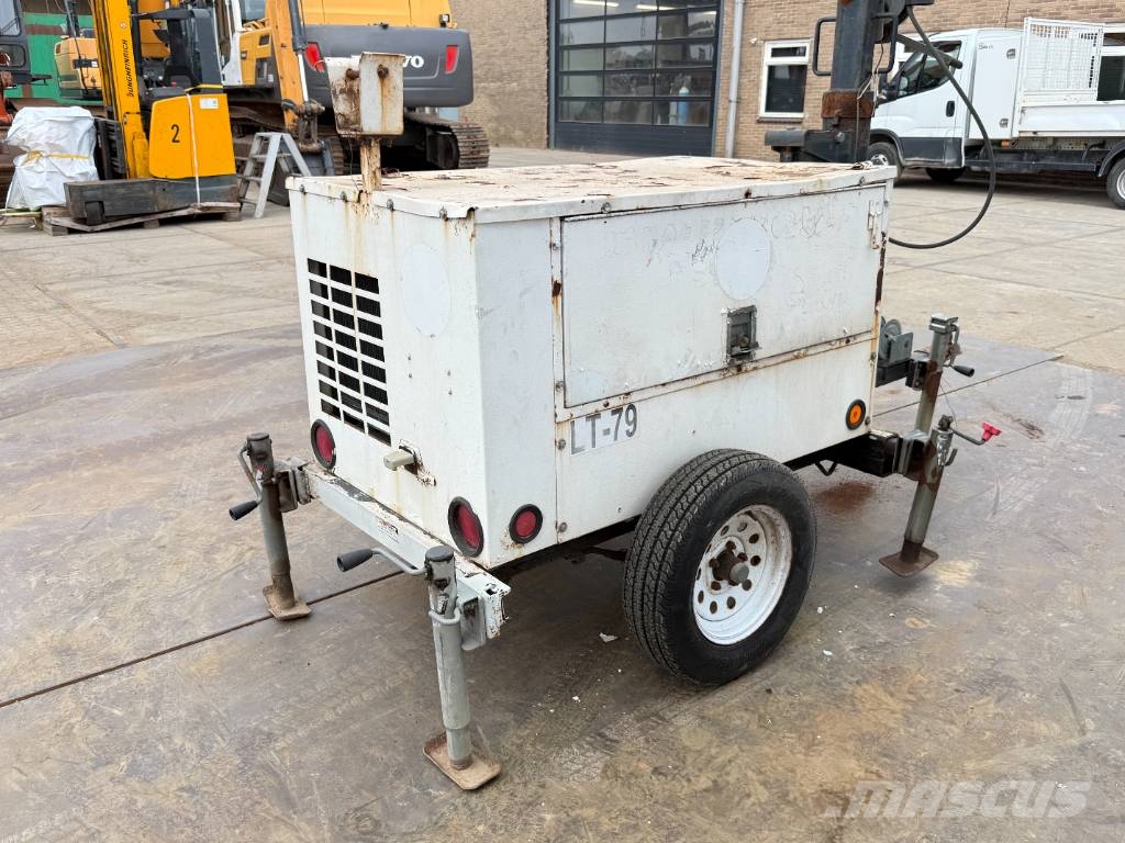 MQ LT12D - CE + EPA / Good Overall Condition Mobiele lichtmasten
