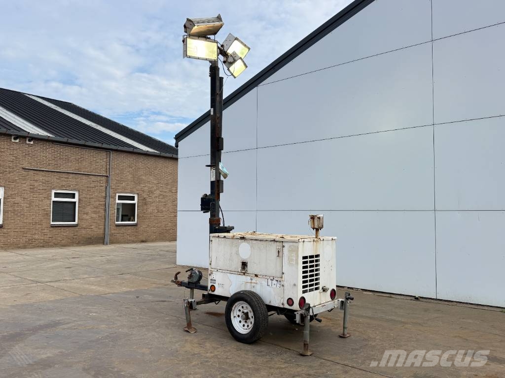MQ LT12D - CE + EPA / Good Overall Condition Mobiele lichtmasten