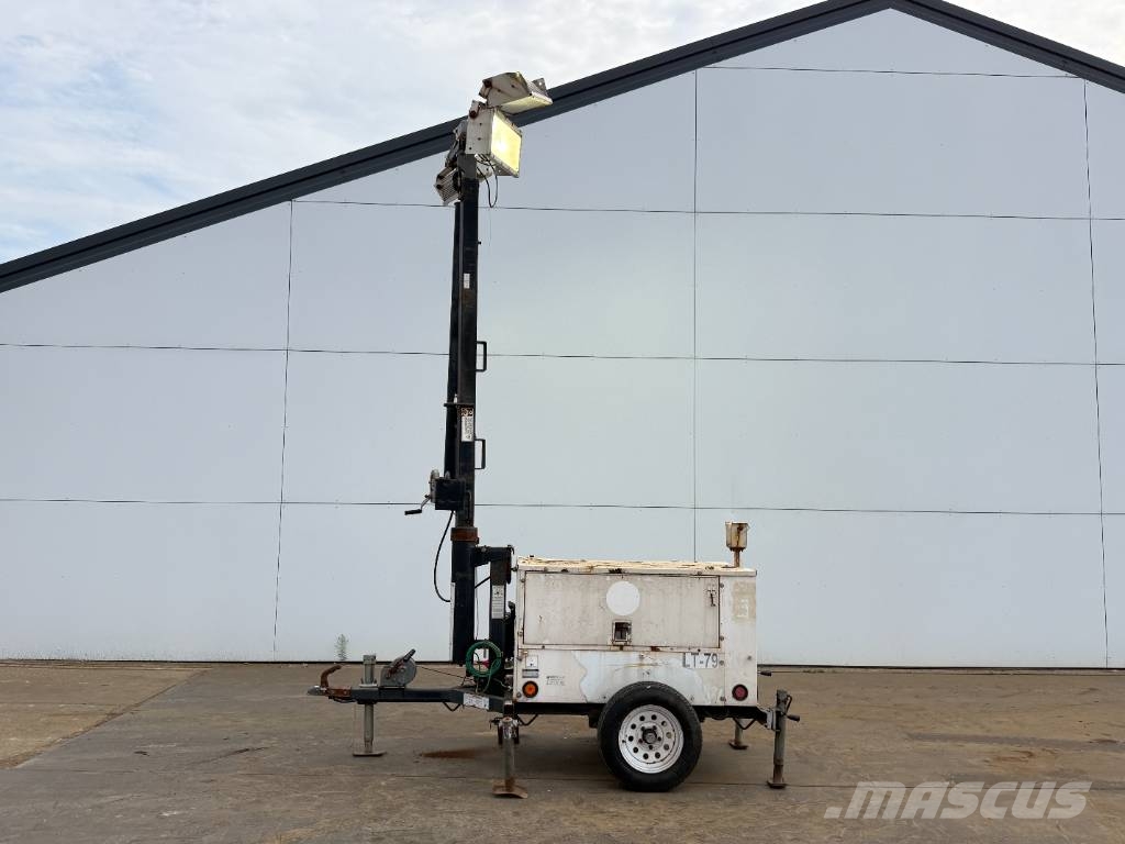 MQ LT12D - CE + EPA / Good Overall Condition Mobiele lichtmasten