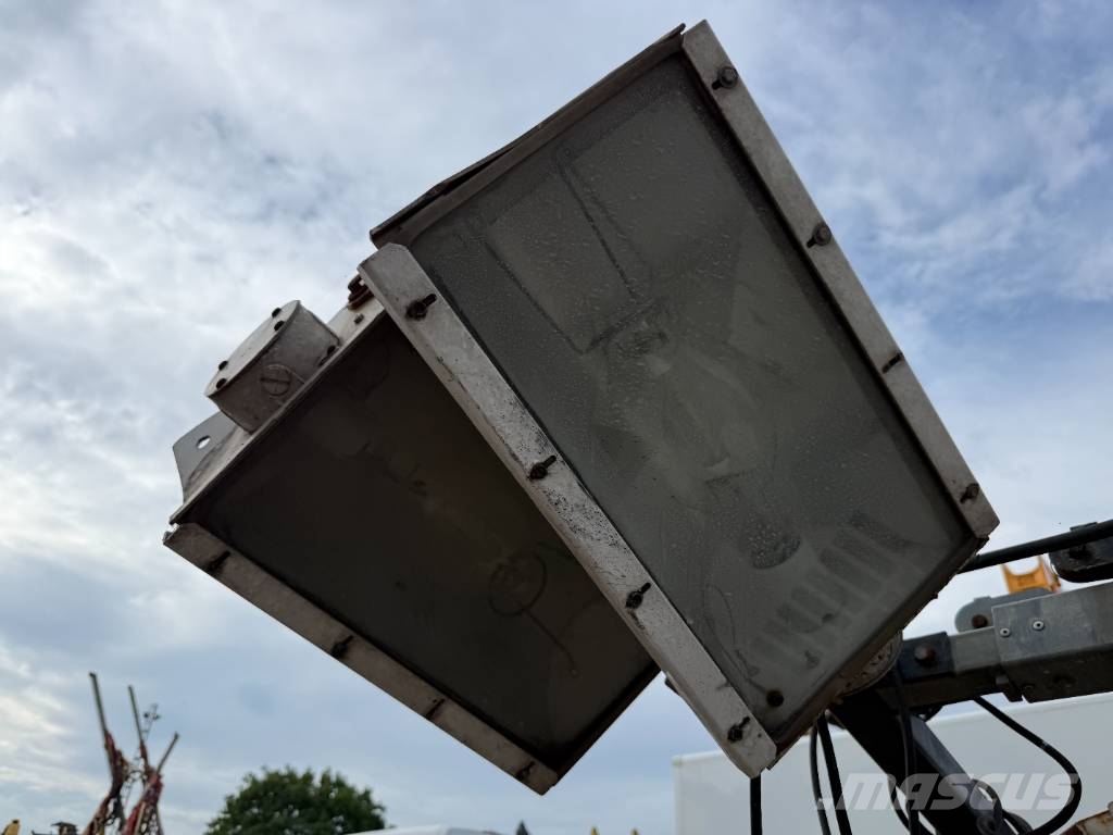 MQ LT12D - CE + EPA / Good Overall Condition Mobiele lichtmasten