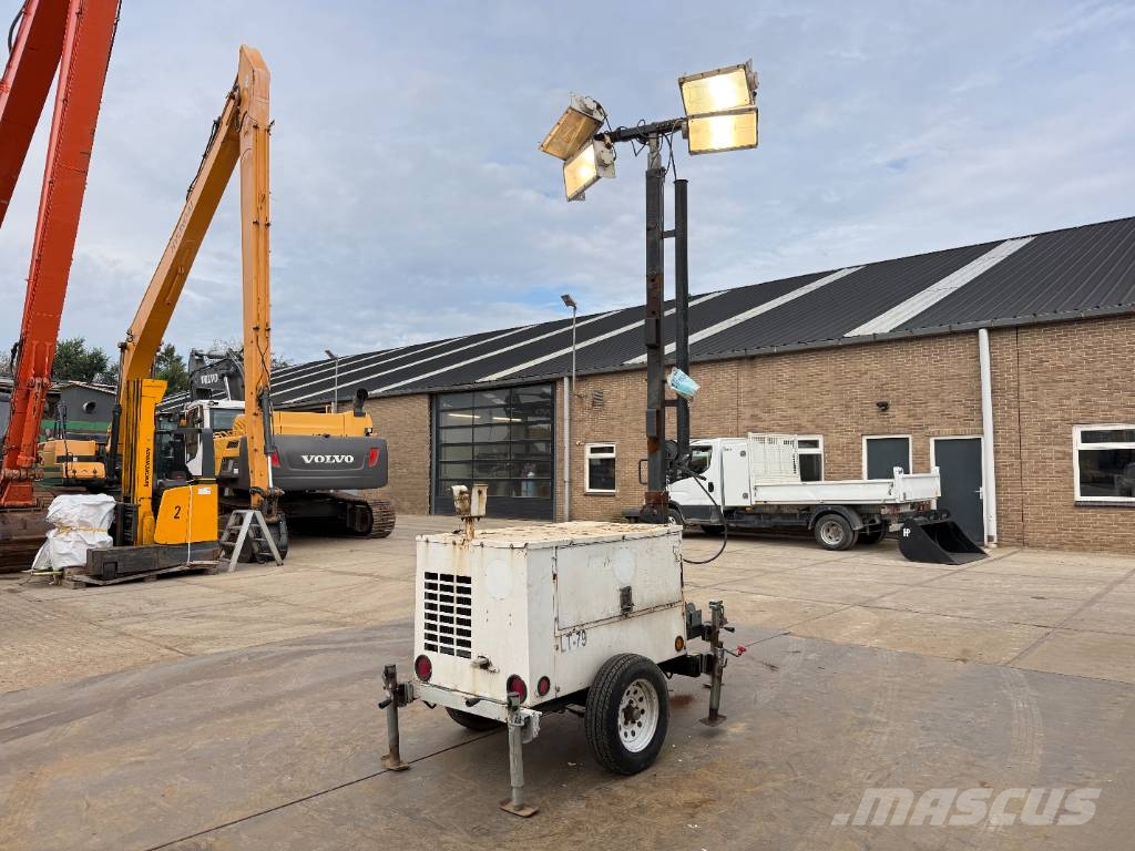MQ LT12D - CE + EPA / Good Overall Condition Mobiele lichtmasten
