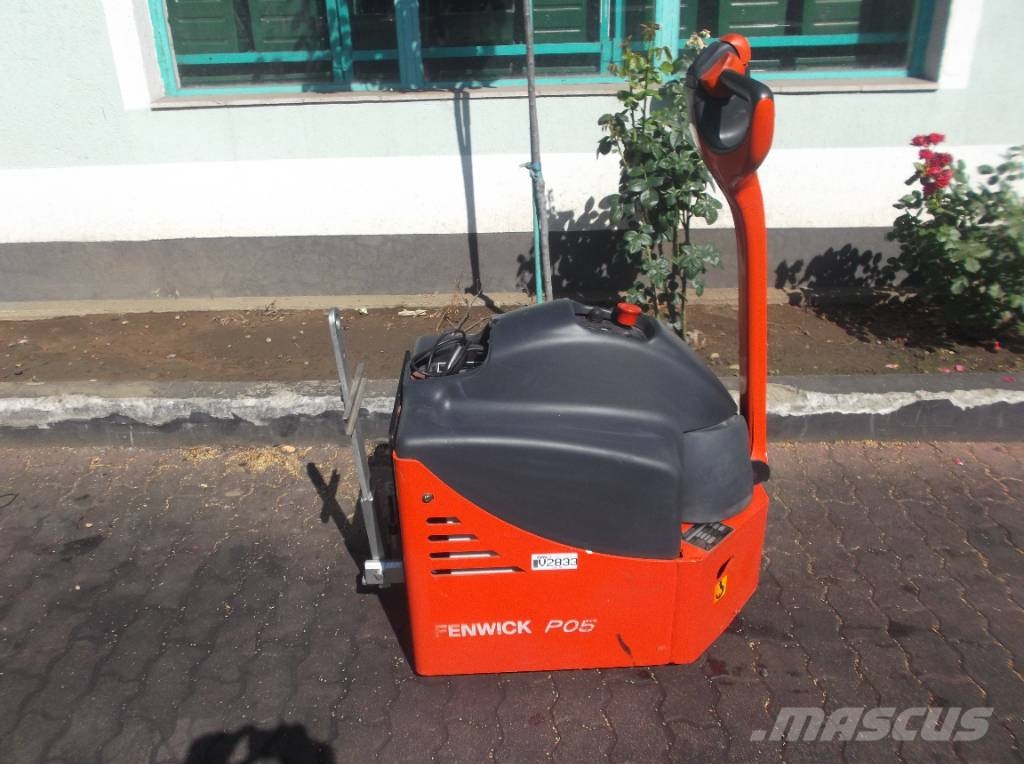 Linde P 05 152 V-2833 EO Тягачі колісні