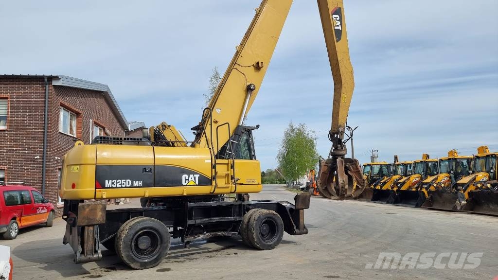 CAT M 325 D Manejadores de residuos industriales