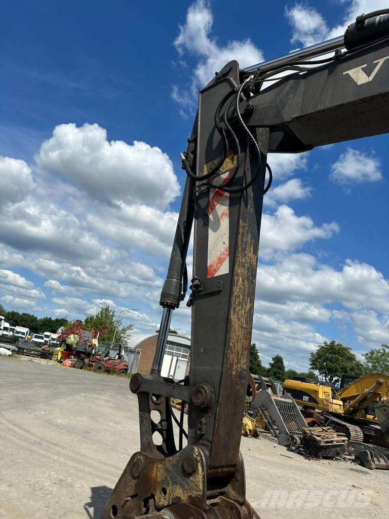 Volvo EW180B Wielgraafmachines