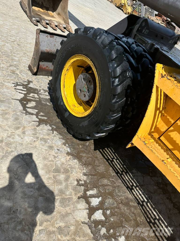 Volvo EW180B Wielgraafmachines