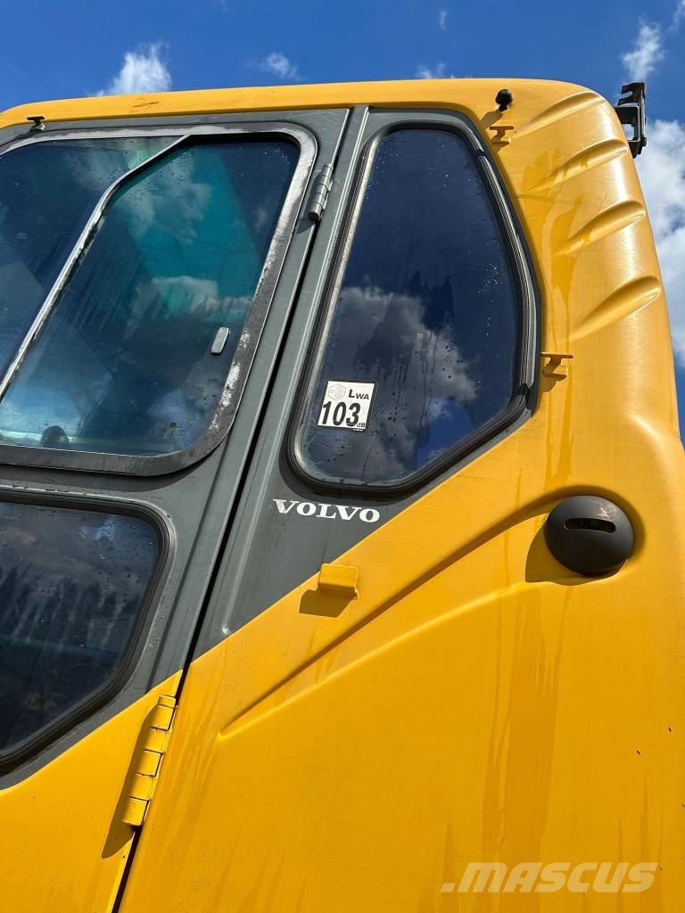 Volvo EW180B Wielgraafmachines