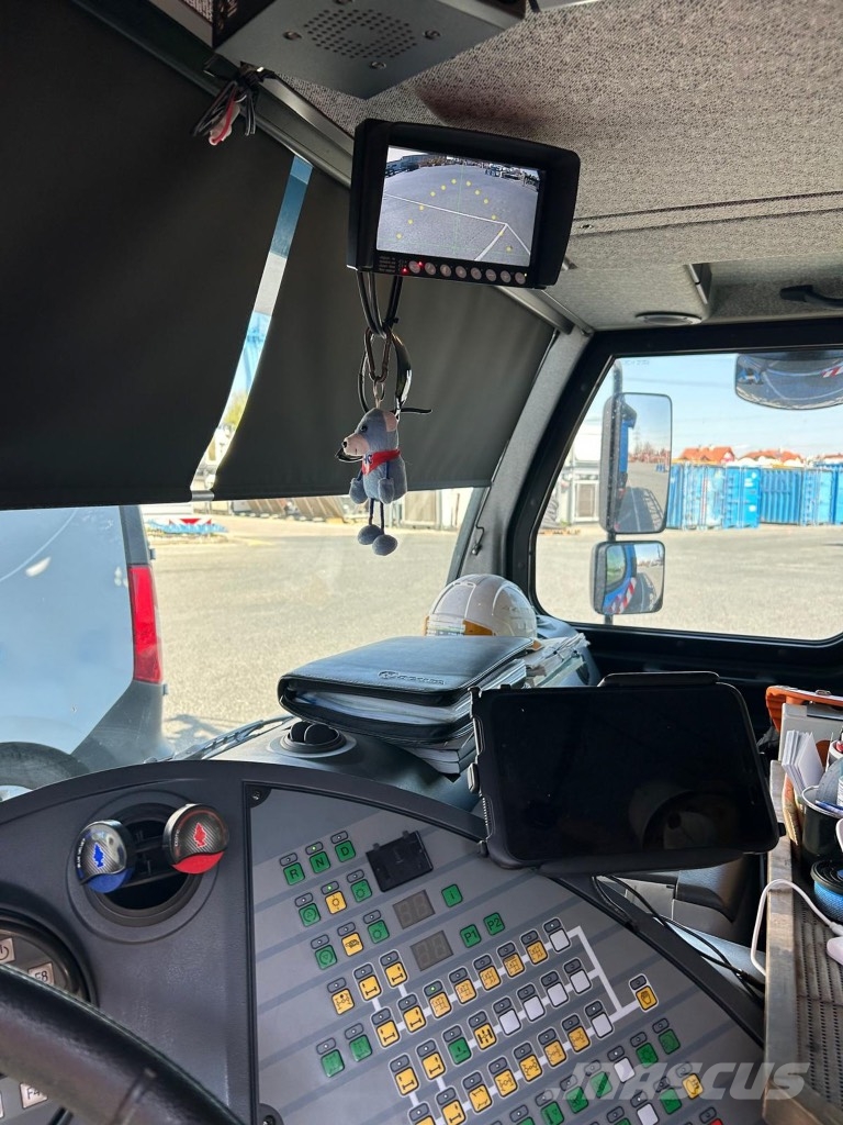 Liebherr MK 140 Plus RT-nosturit