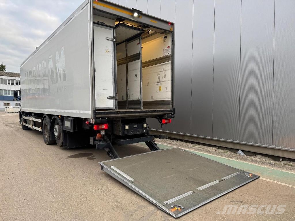 Volvo FM 330 6X2 EURO 6 + FRIGOBLOCK + PALFINGER LIFT 20 С температурен контрол