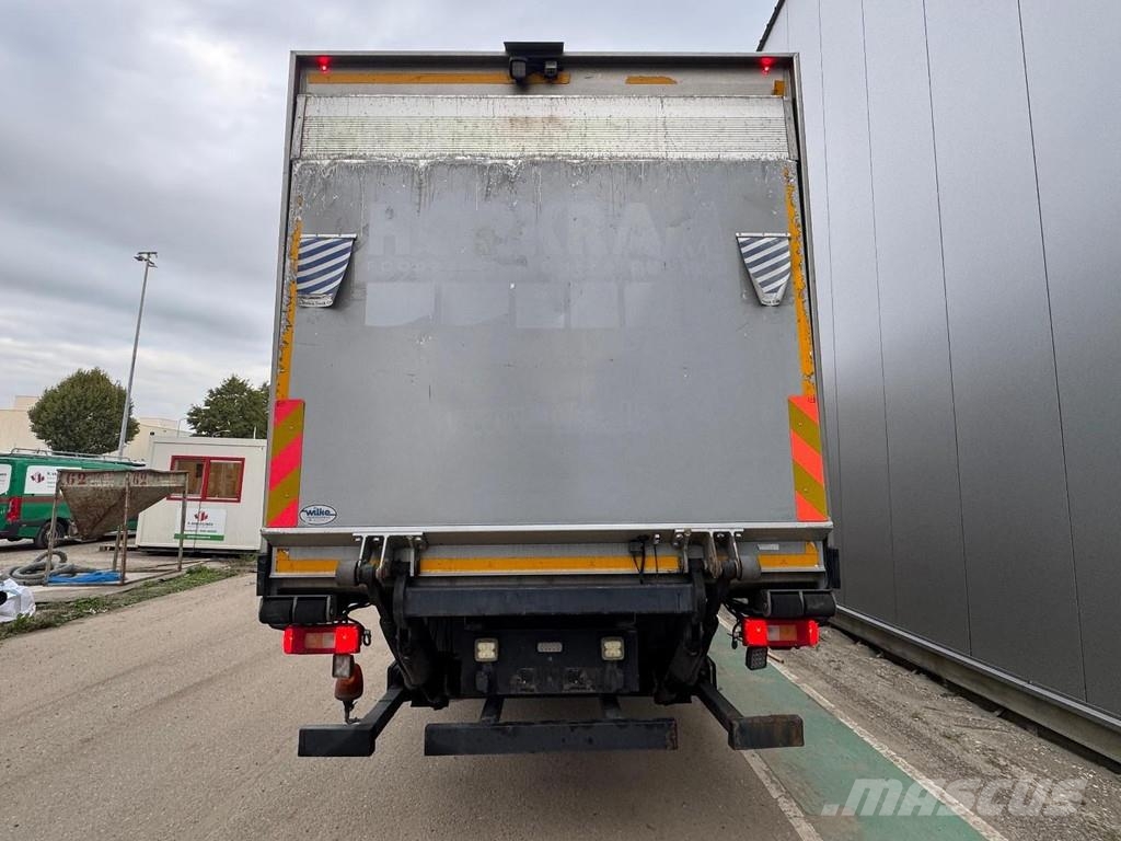 Volvo FM 330 6X2 EURO 6 + FRIGOBLOCK + PALFINGER LIFT 20 С температурен контрол
