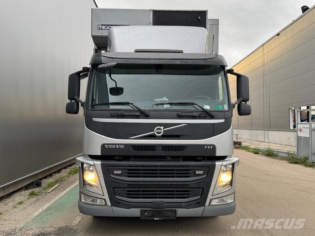 Volvo FM 330 6X2 EURO 6 + FRIGOBLOCK + PALFINGER LIFT 20 С температурен контрол