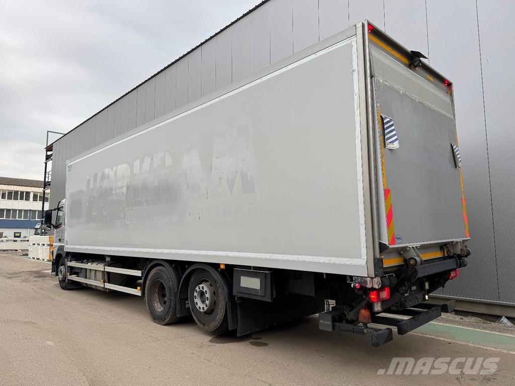 Volvo FM 330 6X2 EURO 6 + FRIGOBLOCK + PALFINGER LIFT 20 С температурен контрол