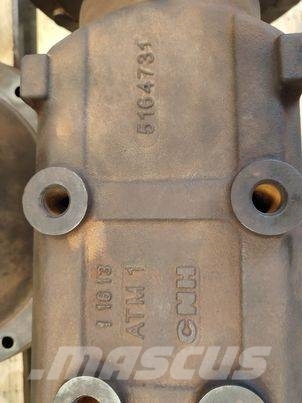 Steyr 6145 (5164731) portal axle Chassis and suspension