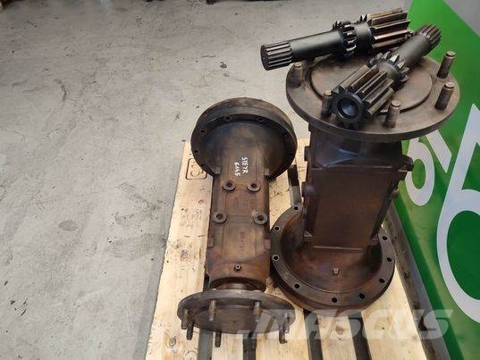 Steyr 6145 (5164731) portal axle Chassis and suspension