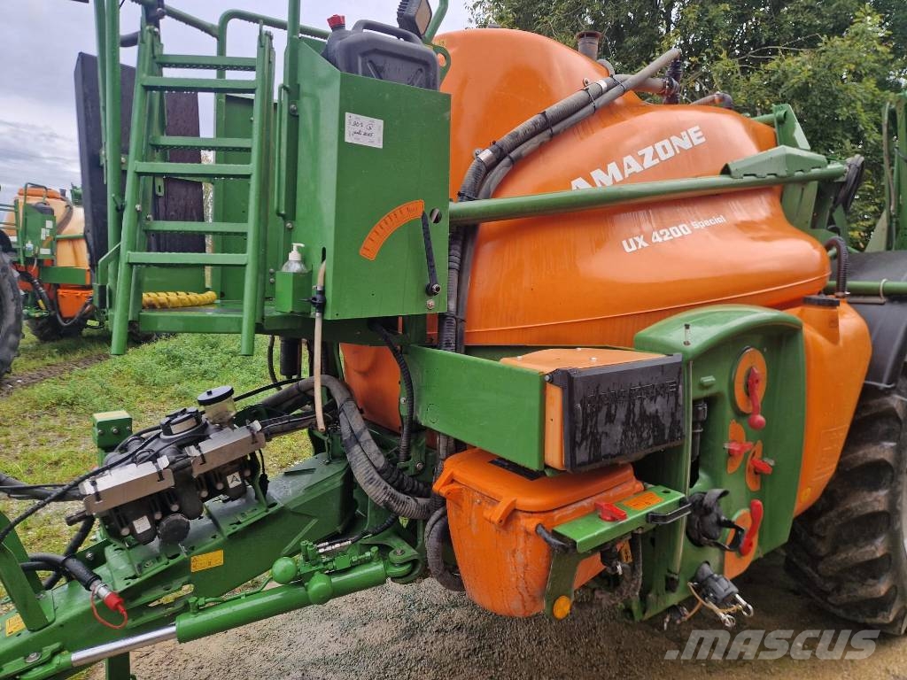 Amazone UX 4200 Special الرشاشات