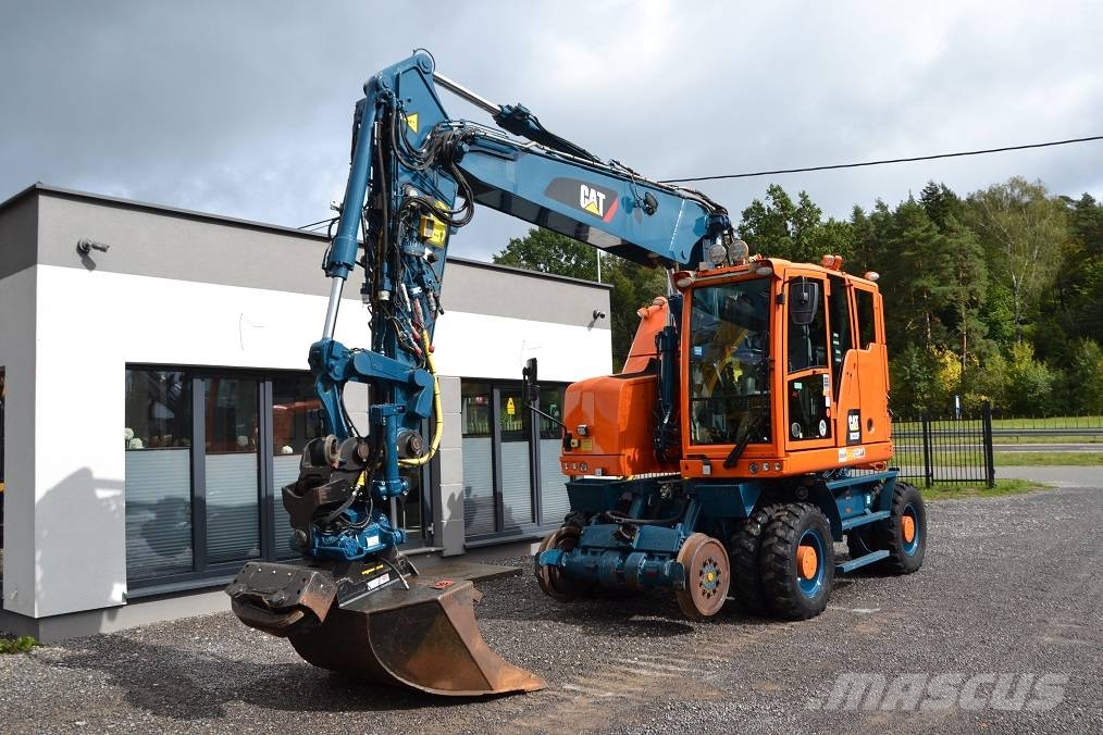 CAT M 323 F Колёсные экскаваторы
