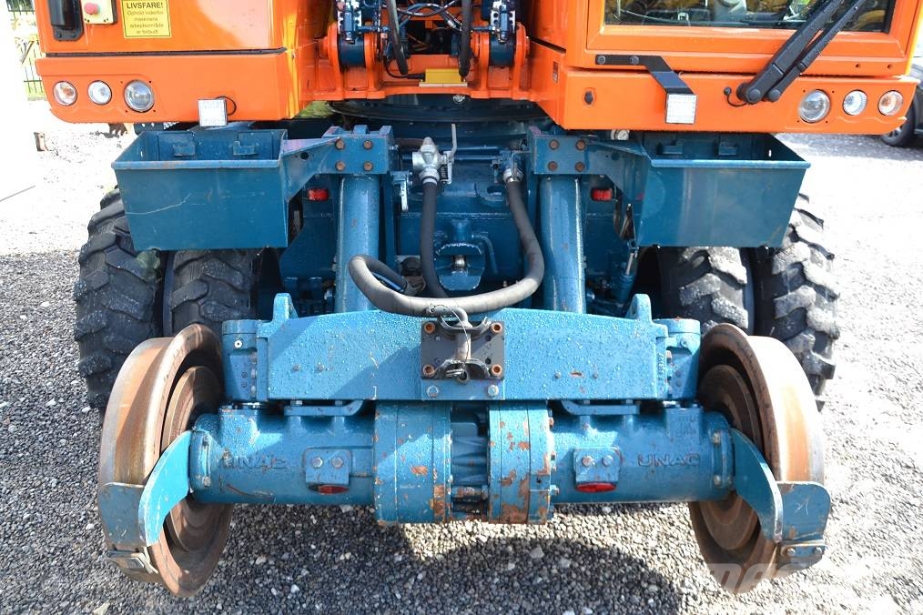 CAT M 323 F Колёсные экскаваторы