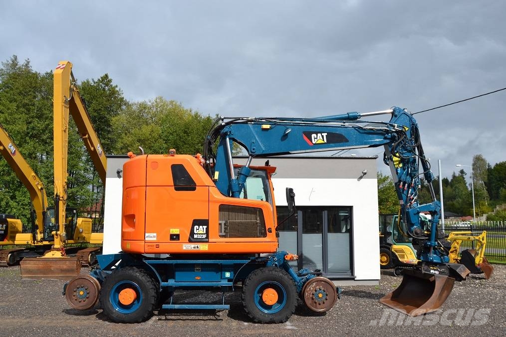 CAT M 323 F Колёсные экскаваторы