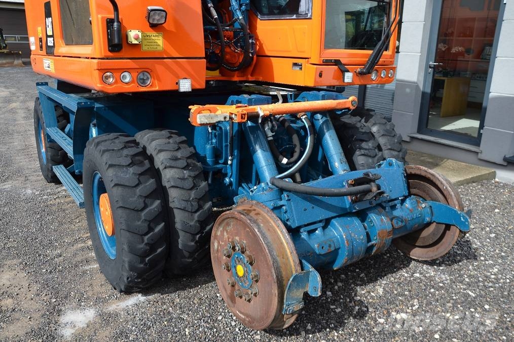 CAT M 323 F Колёсные экскаваторы