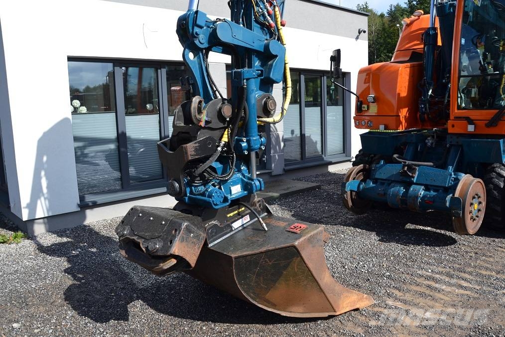 CAT M 323 F Колёсные экскаваторы