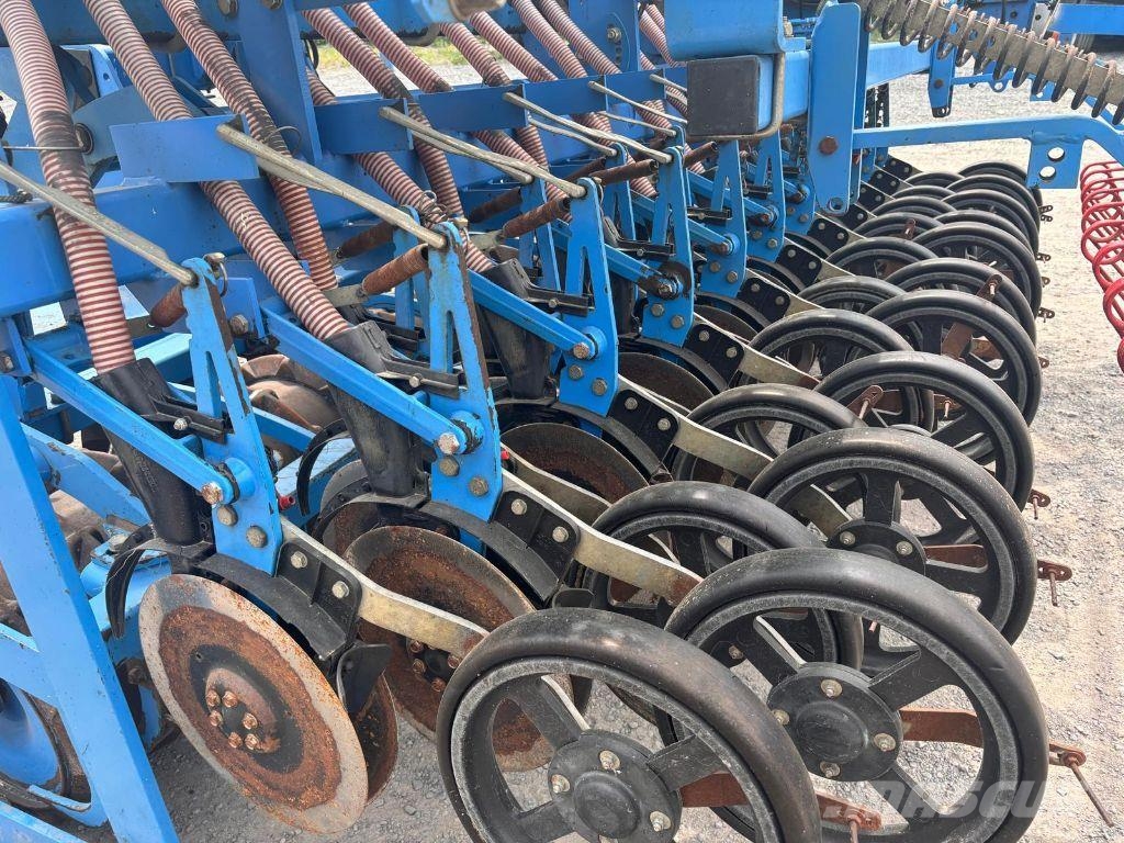 Lemken Combine de semis lemken / Saphir 7 + Zirkon 12 Combination drills