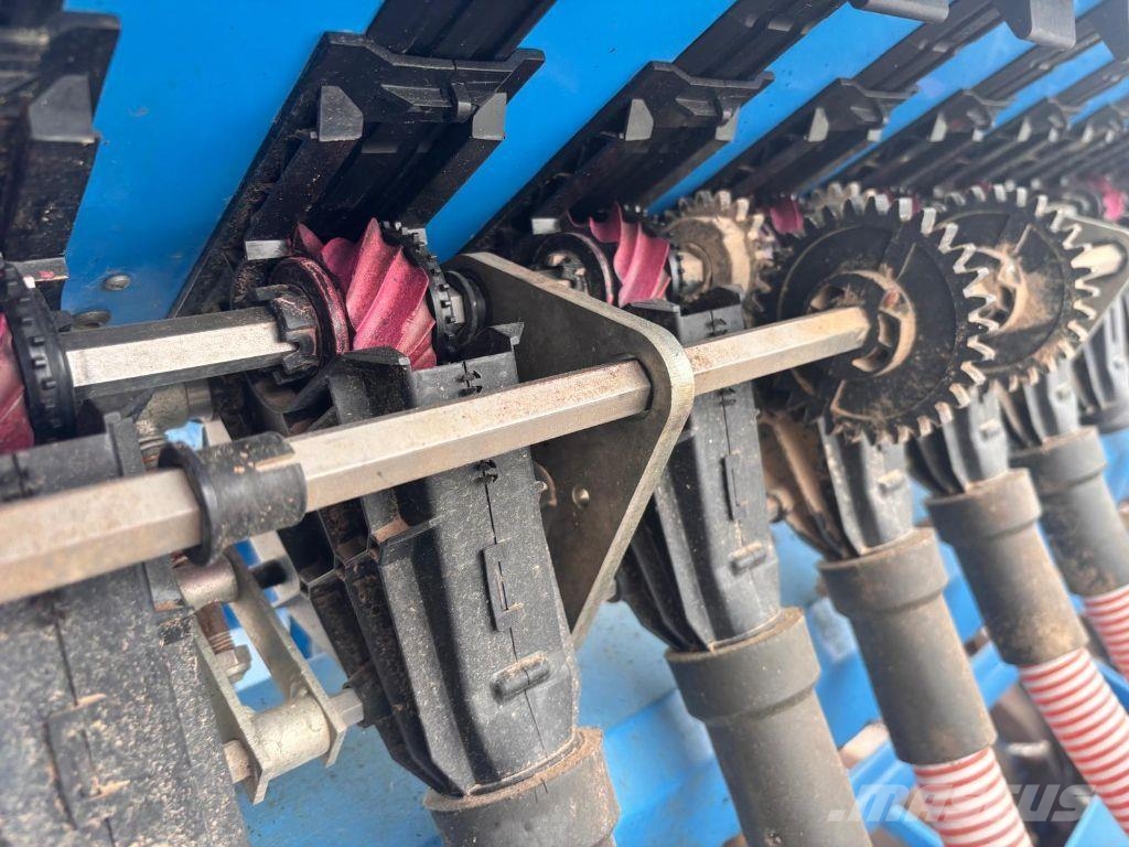 Lemken Combine de semis lemken / Saphir 7 + Zirkon 12 Perfuradoras combinadas