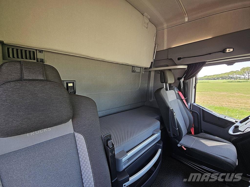 Renault T 480 X-LOW MEGA وحدات الجر