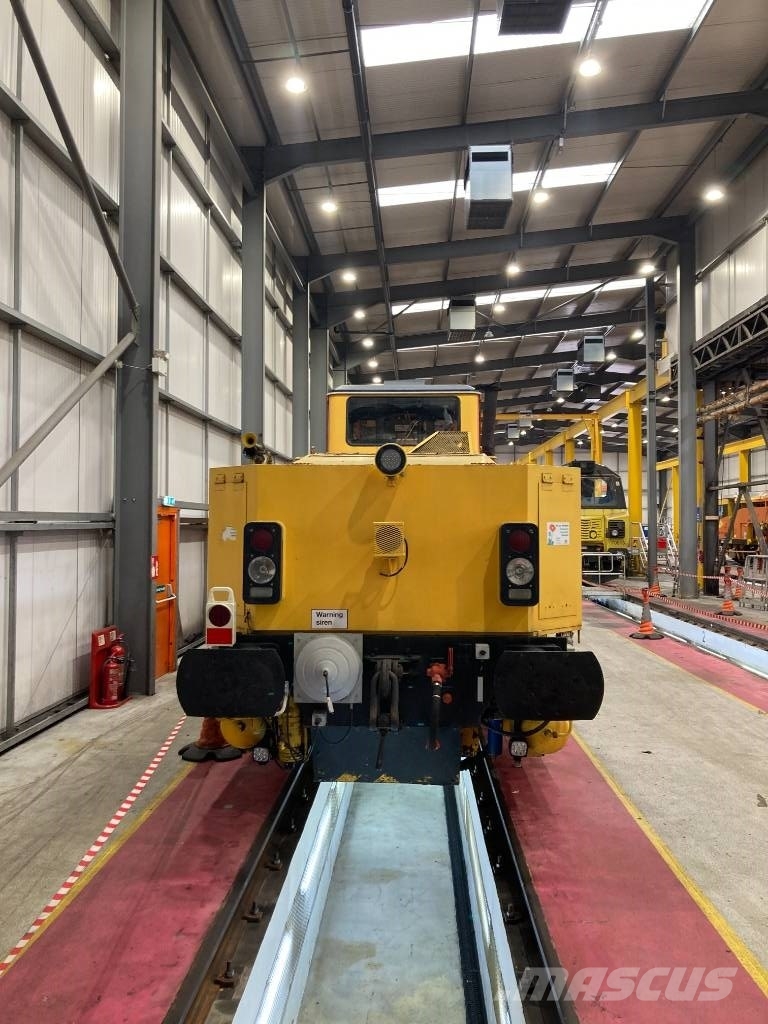 Plasser and Theurer USP 5000 C Regulator Régaleuse Održavanje železničkih pruga