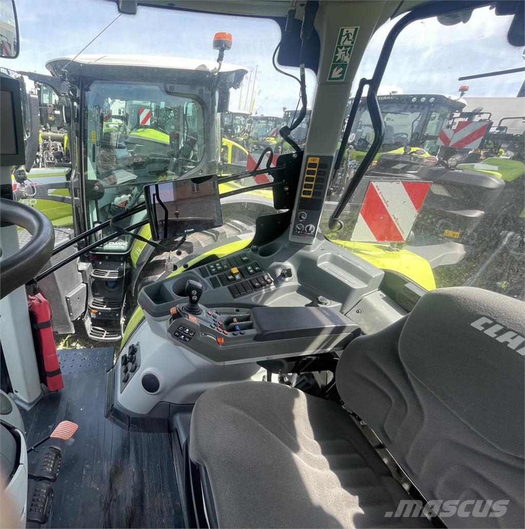 CLAAS ARION 650 Traktorji