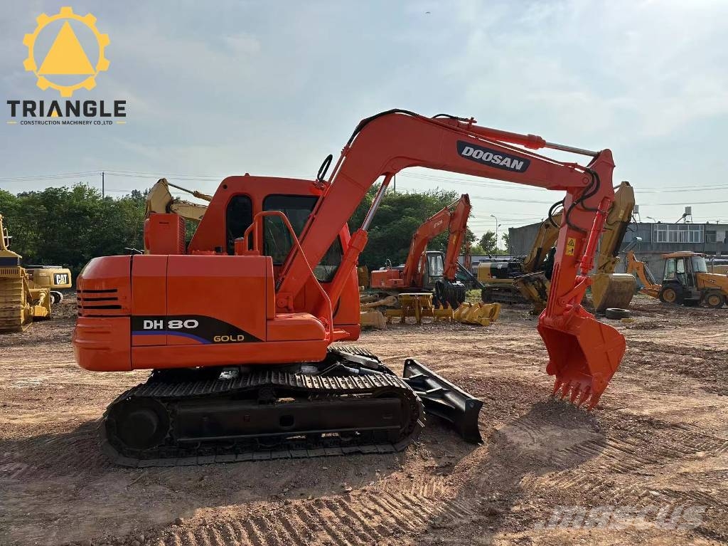 Doosan DH 80 Bagri goseničarji