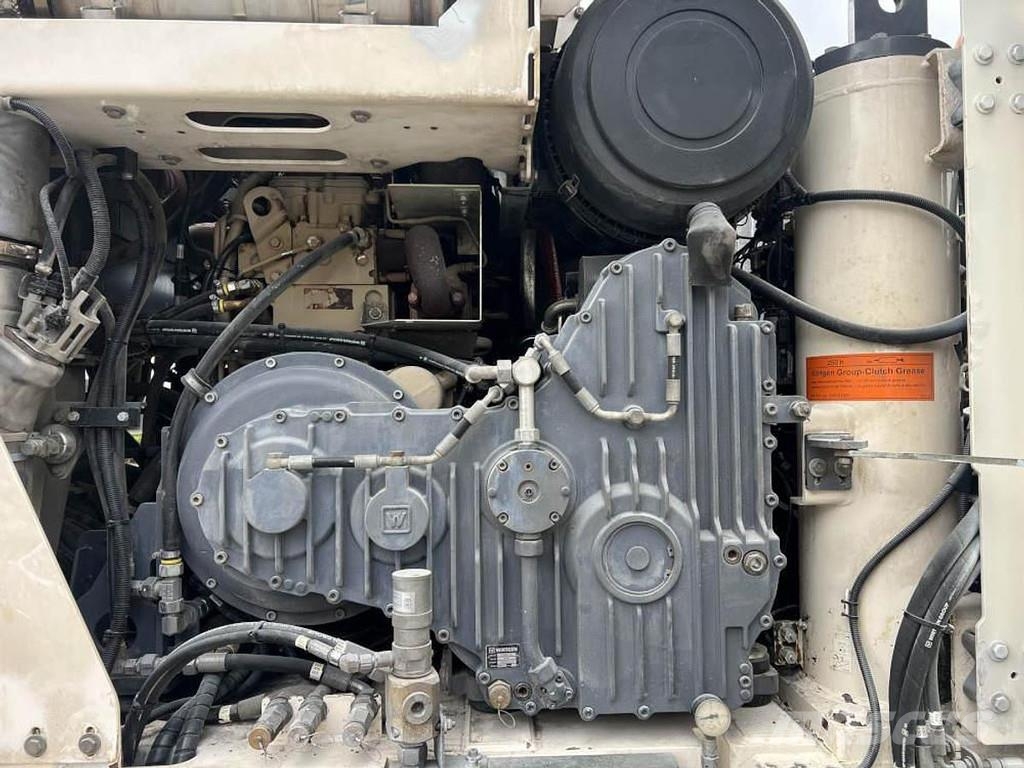 Wirtgen W 100 CFi Asphaltfräsen