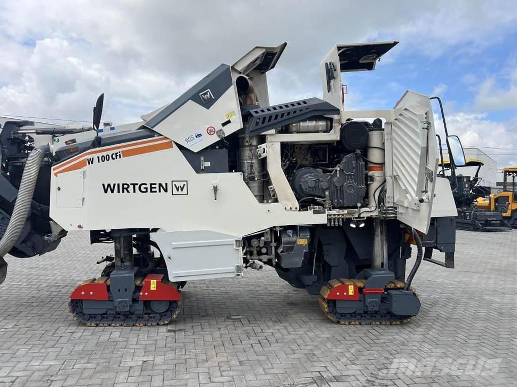 Wirtgen W 100 CFi Asphaltfräsen