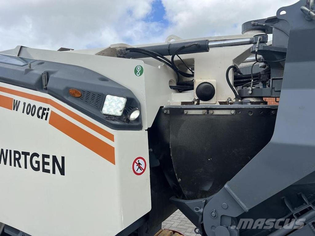 Wirtgen W 100 CFi Asphaltfräsen