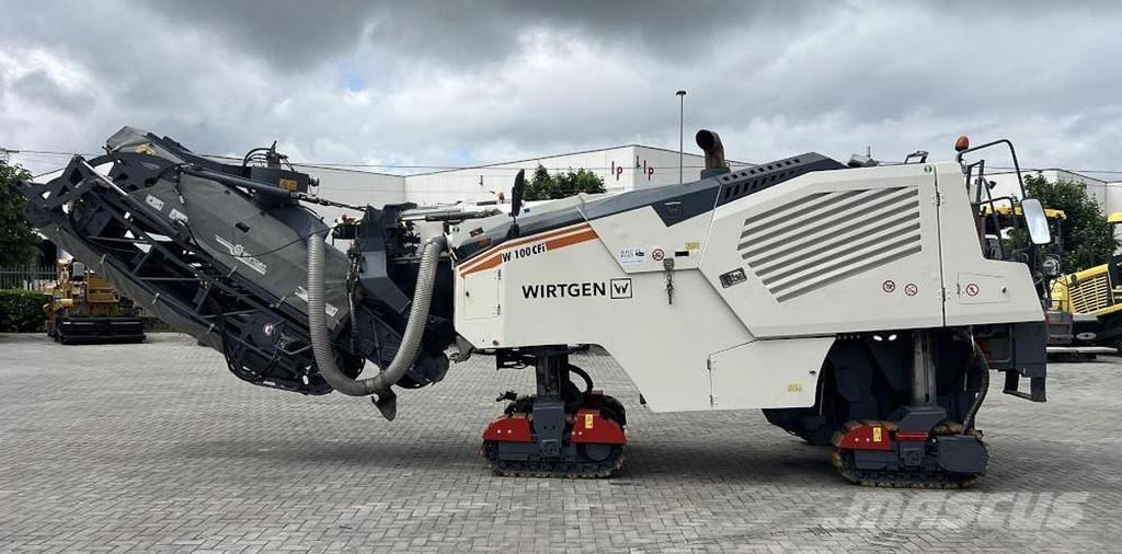 Wirtgen W 100 CFi Asphaltfräsen