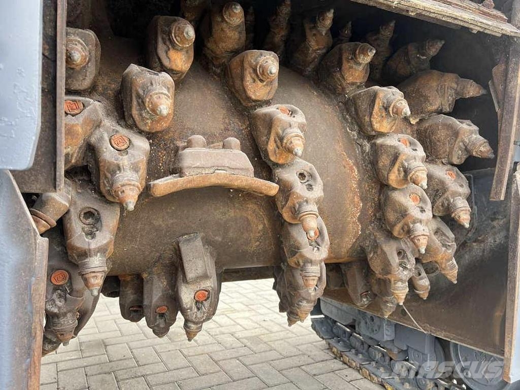 Wirtgen W 100 CFi Asphaltfräsen