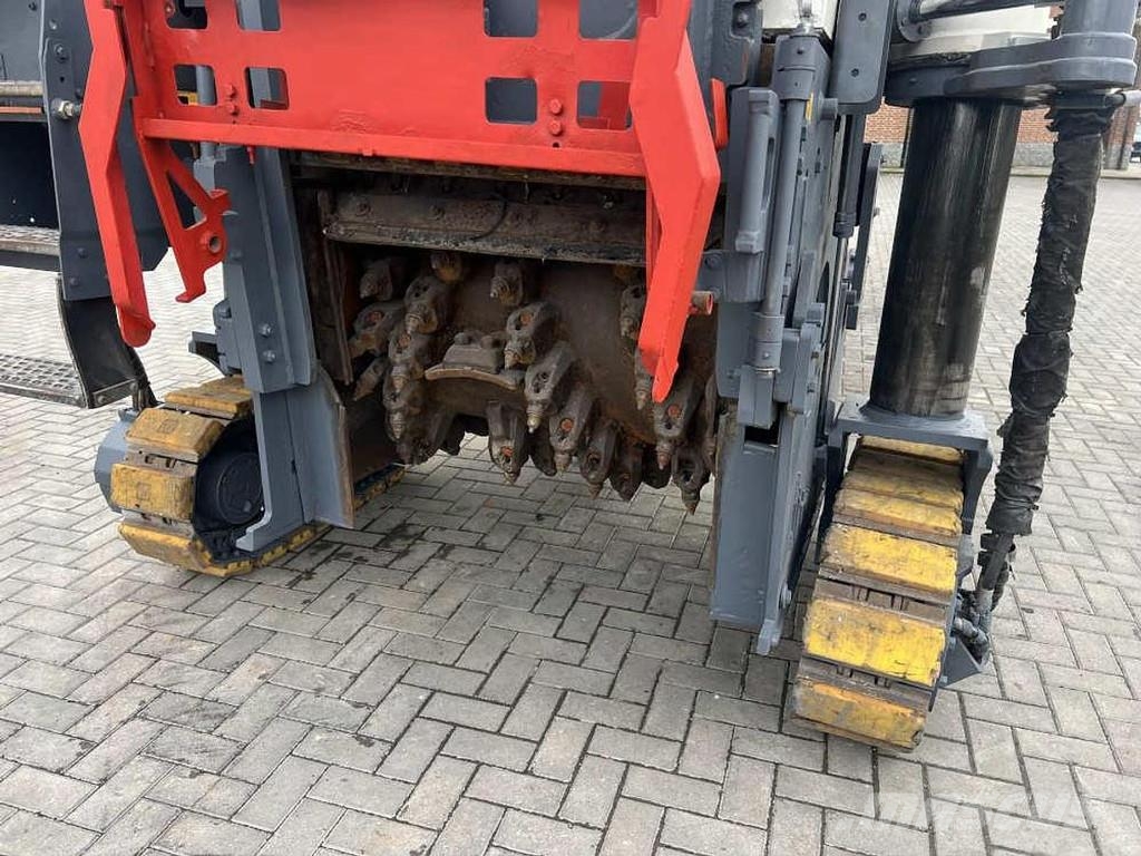 Wirtgen W 100 CFi Asphaltfräsen
