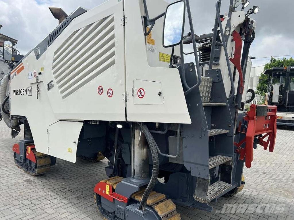 Wirtgen W 100 CFi Asphaltfräsen