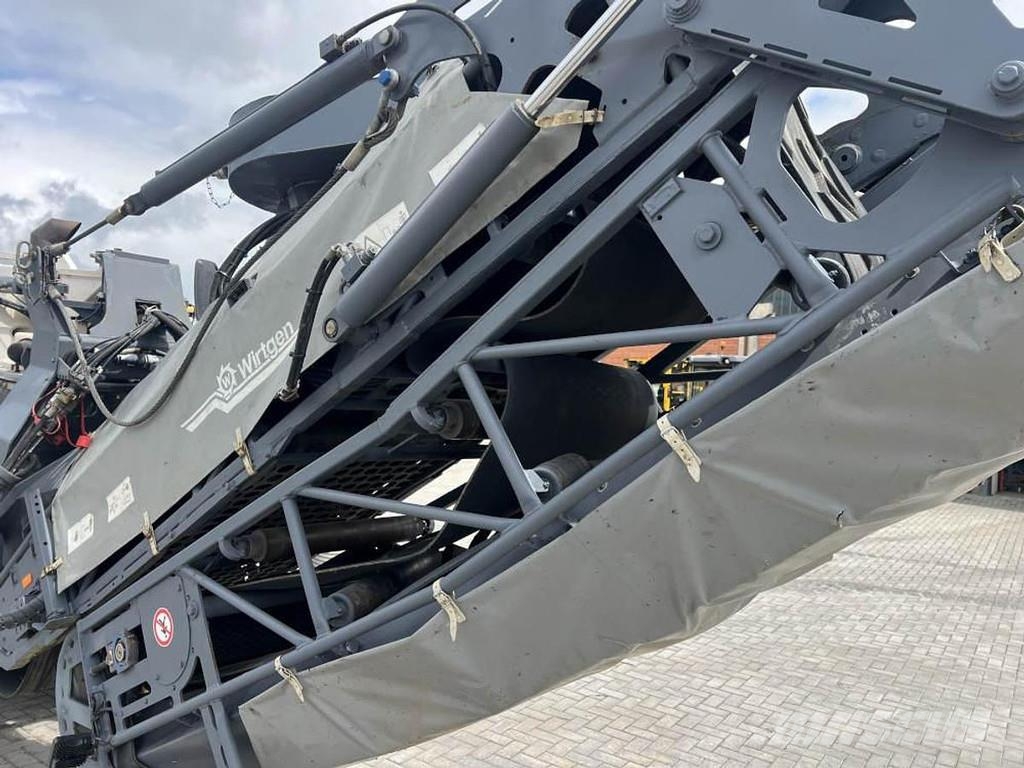 Wirtgen W 100 CFi Asfaldi külmfreesimise masinad