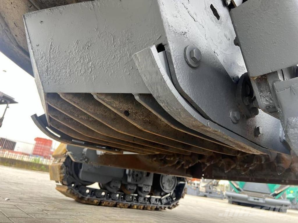 Wirtgen W 100 CFi Asphaltfräsen