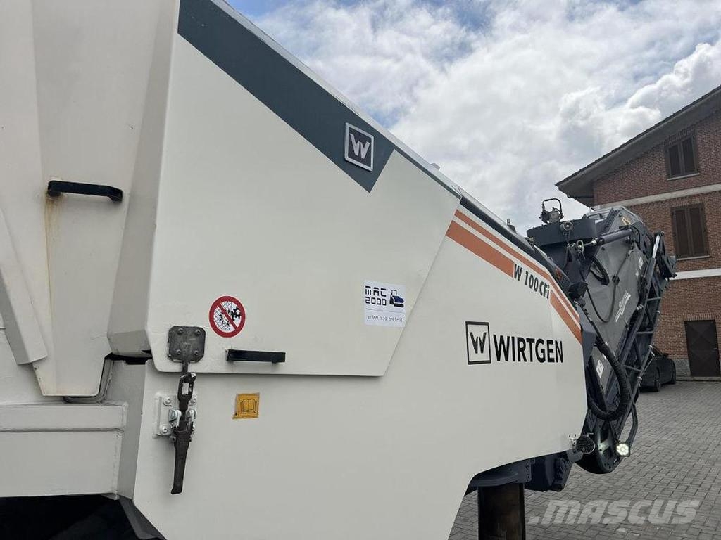 Wirtgen W 100 CFi Asphaltfräsen