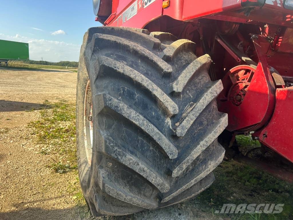 Case IH 2388 Combine harvesters