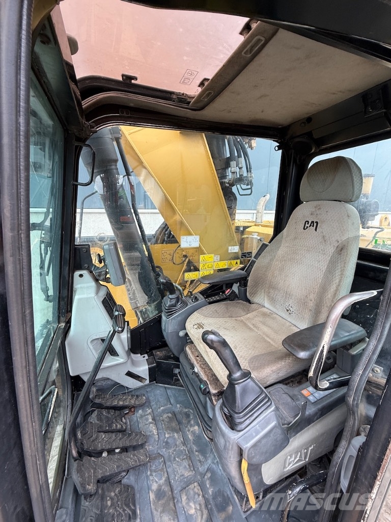 CAT 321 D LCR - 321 D - 320 D Roomikekskavaatorid