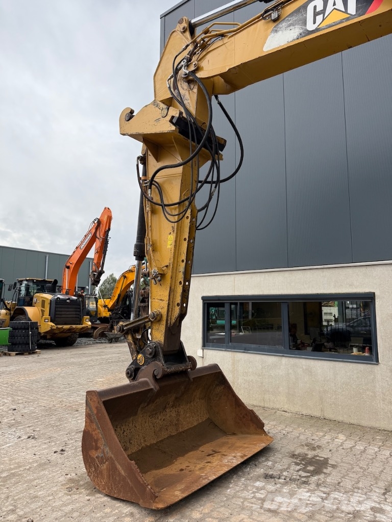 CAT 321 D LCR - 321 D - 320 D Roomikekskavaatorid