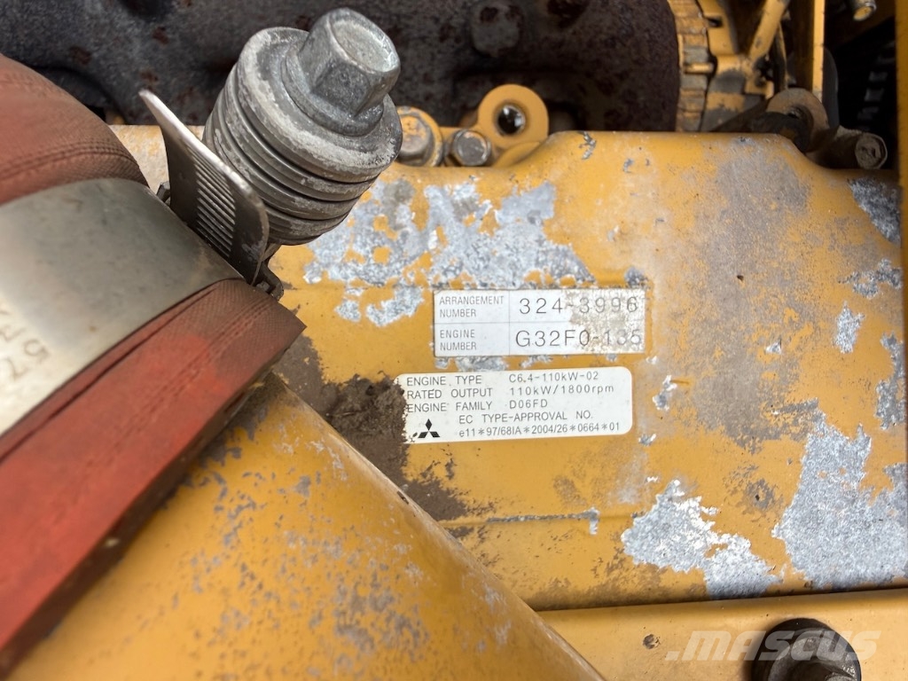 CAT 321 D LCR - 321 D - 320 D Roomikekskavaatorid