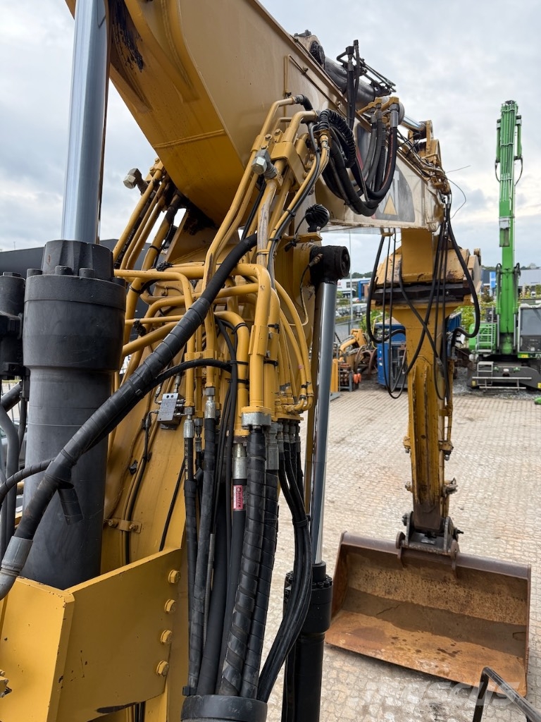 CAT 321 D LCR - 321 D - 320 D Roomikekskavaatorid