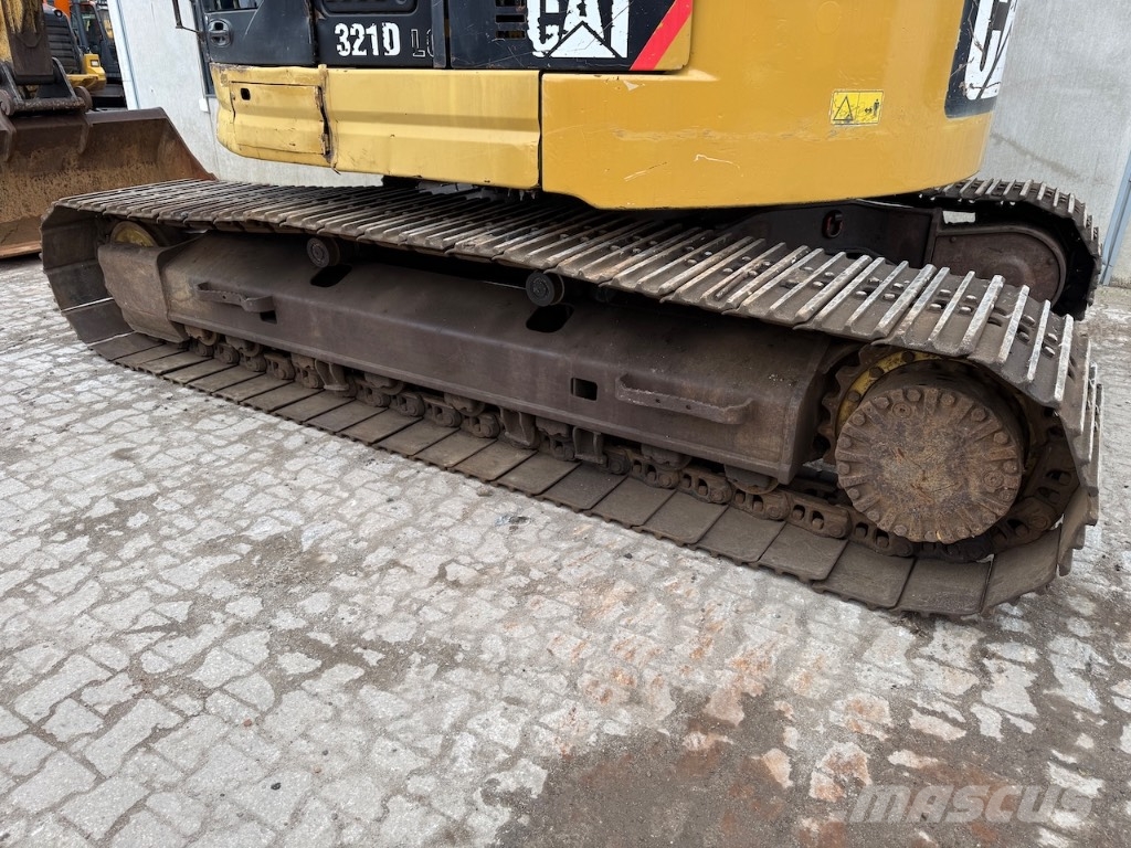 CAT 321 D LCR - 321 D - 320 D Roomikekskavaatorid