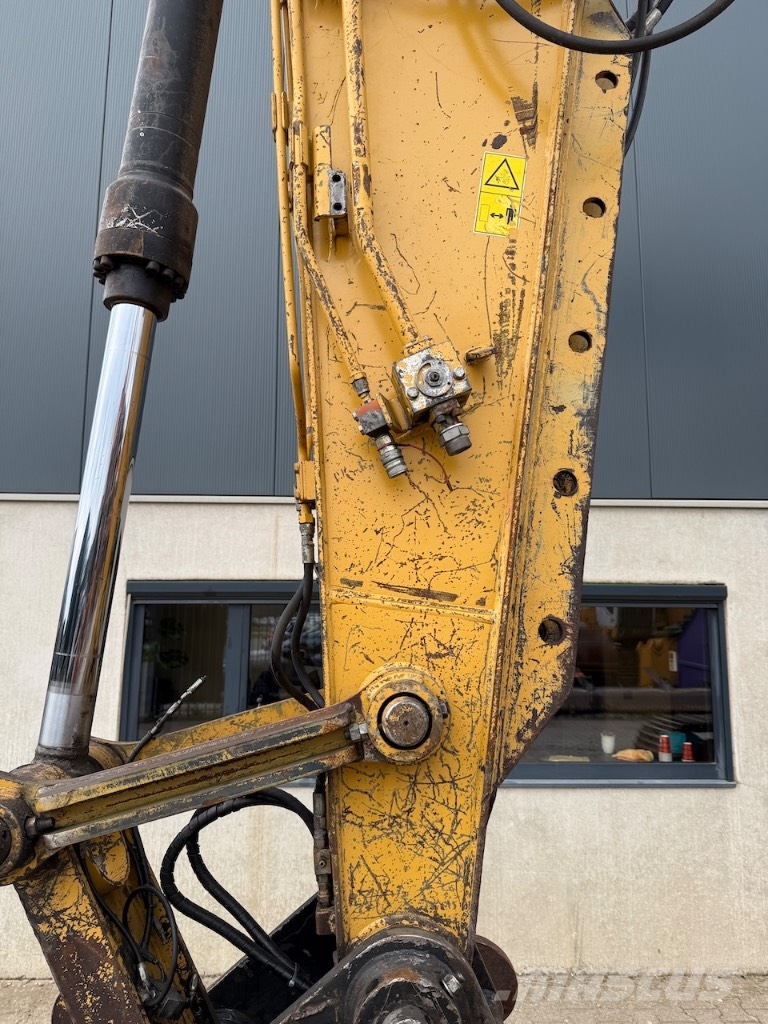 CAT 321 D LCR - 321 D - 320 D Roomikekskavaatorid