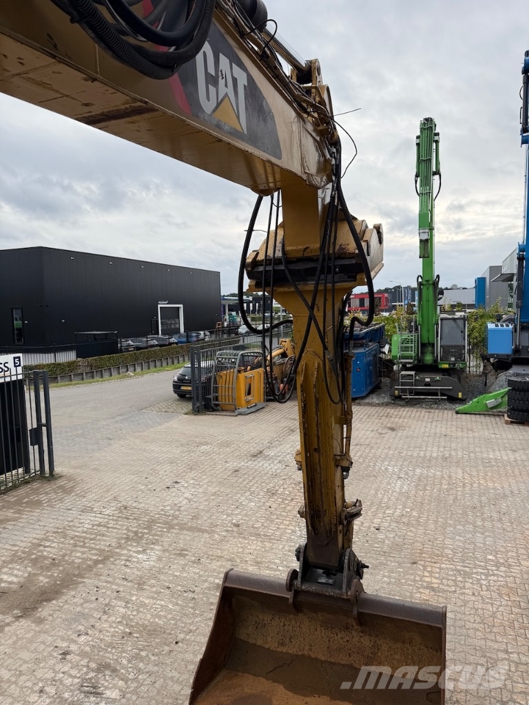 CAT 321 D LCR - 321 D - 320 D Roomikekskavaatorid