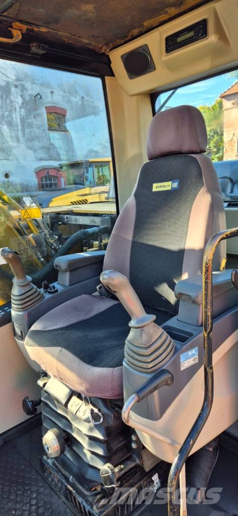 CAT 318 C Crawler excavators