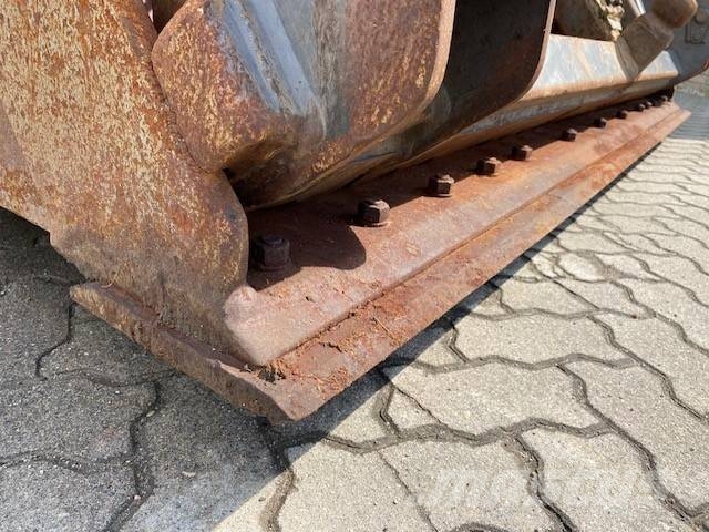 Seiler (2654) 2.5 cbm Seiler Schaufel / bucket Buckets