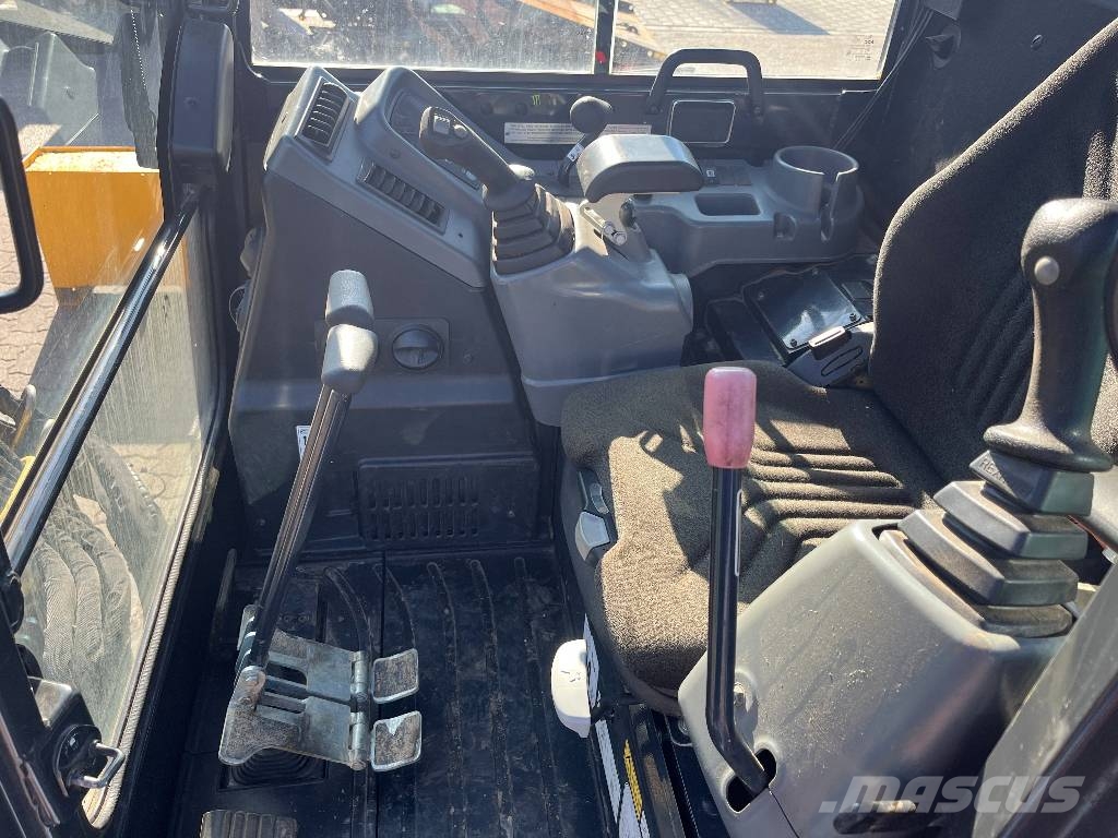 Yanmar VIO33-6 V-4279 IO 反鏟裝載機